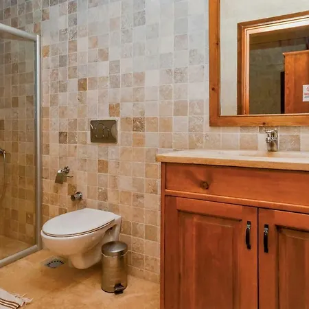 Villa Sleeps 4 Pool Air Con Wifi T801670 Bitez